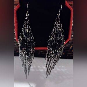 Chain mail dangel earrings